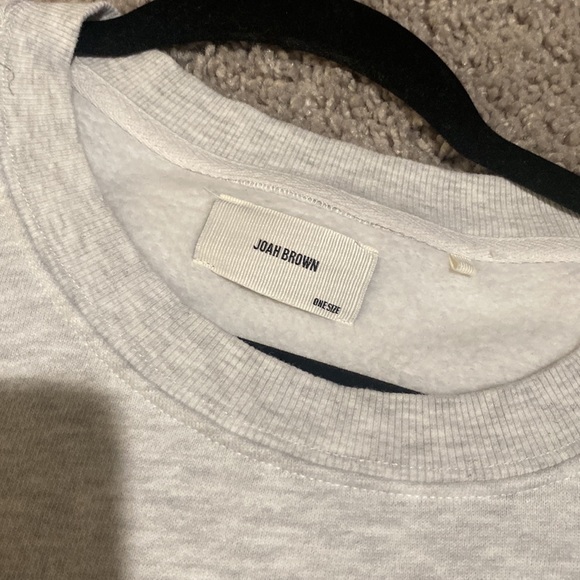 Joah Brown cut off sweatershirt - Picture 3 of 4